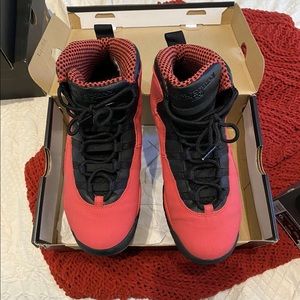 Jordan 10s Fuchsia Red sz 6Y